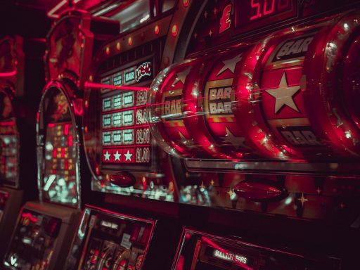 close-up photography of lucky arcade with Bar, Bar, and Star